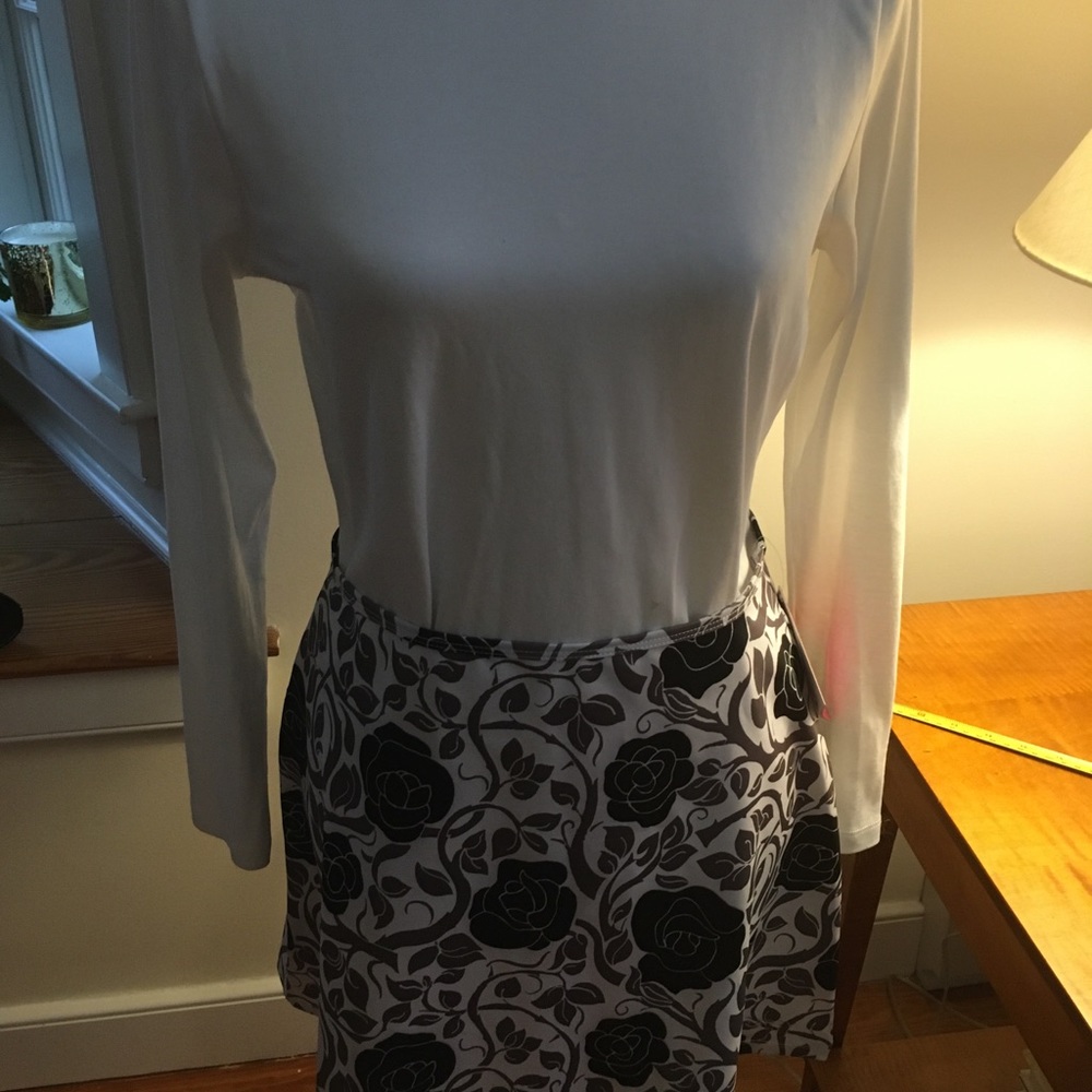 New with tags. Terry bike skirt.